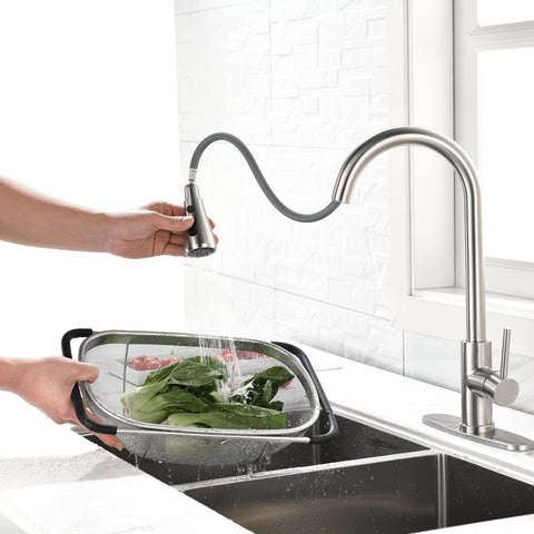 Single Handle High Pull Out Kitchen Faucet
